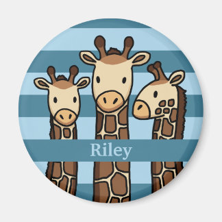 Cute Baby Giraffe Trio, lägg till barnets Namn Magnet