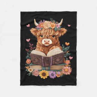 Cute Baby Highland Cow Reading Bok Älskare bokmask Fleecefilt