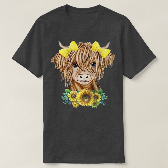 Cute Baby Highland Cow With Sunflowers Farm Farmer T Shirt (Design framsida)