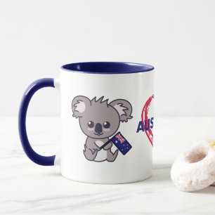 Cute baby koala som håller Aussie flagga & hjärt Mugg