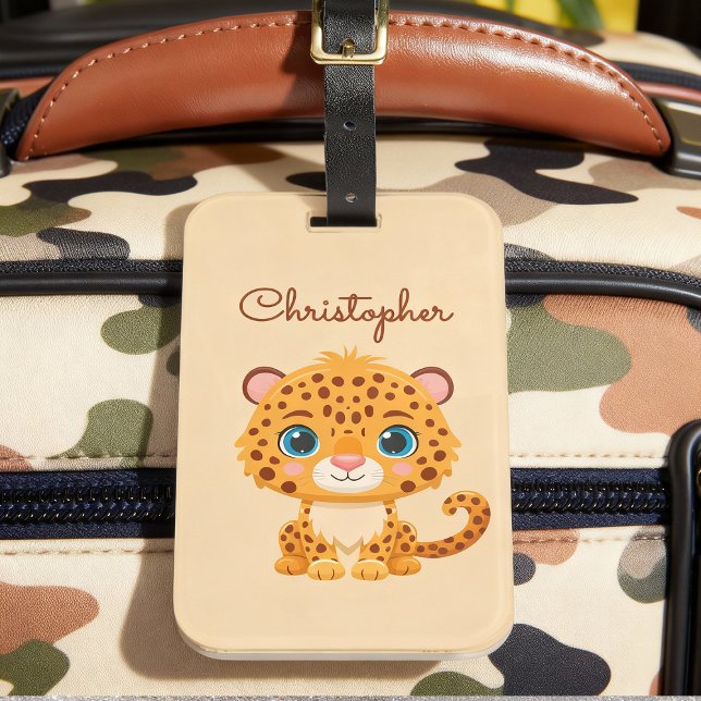 Cute Baby Leopard Safari Animal Kids Bagagebricka (Skapare uppladdad)