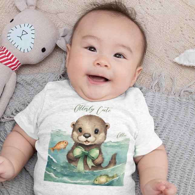 Cute Baby Otter Gender Neutral T Shirt (Skapare uppladdad)