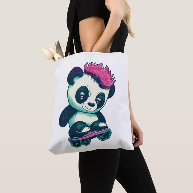 Cute Baby Panda med mohawk | Skater Panda Tygkasse (Närbild)