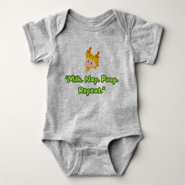 Cute Baby Suit T Shirt (Framsida)