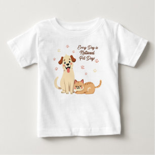 Cute Baby T-Shirt med Hund och katt