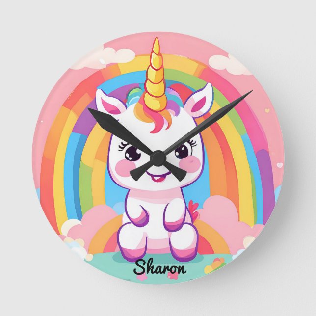 Cute Baby Unicorn Rainbow Rund Klocka (Framsida)