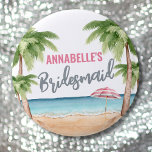 Cute Beach Bachelorette Party Bridesmaid Knapp<br><div class="desc">Knappen Cute Beach Bachelorette Party Helg Bridesmaid. Ett coola vattenfärgsstrandtema med rosa- och tealskuggor, som ger vibe för att en strand ska rymma med bruden och hennes besties. Från resor till Florida, Kalifornien, eller till och med något mer internationell som Mexiko, Hawaii eller Bahamas, kommer dessa flickor helg att åka...</div>