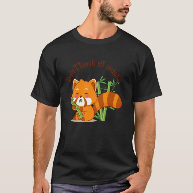 cute bear eating bamboo t shirt (Framsida)