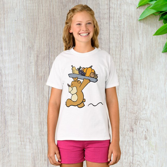 Cute Bear som bär en Festive Harvest Platter T Shirt (Skapare uppladdad)