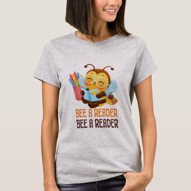 Cute Bee Bok Älskare T-Shirt (Framsida)