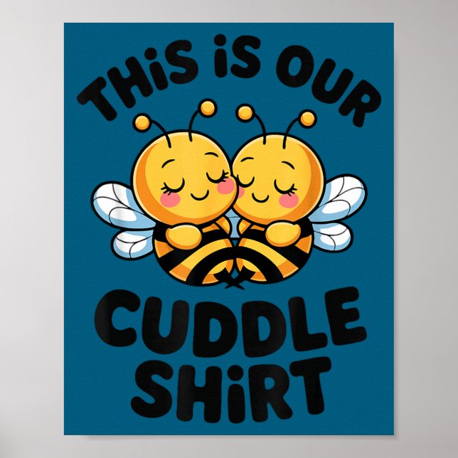 Cute Bee Couple Cuddle Funny Romantic  Poster (Framsidan)