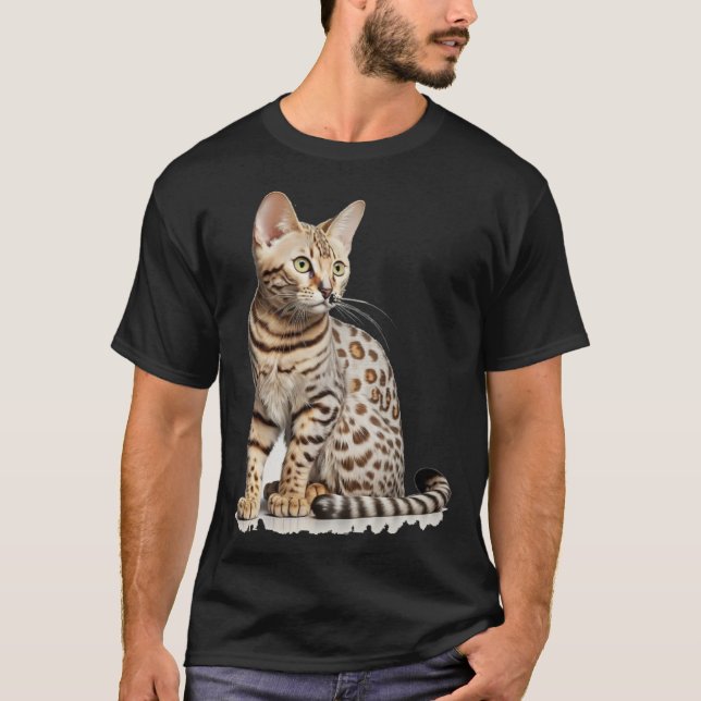 Cute Bengal Cat with classic T Shirt (Framsida)