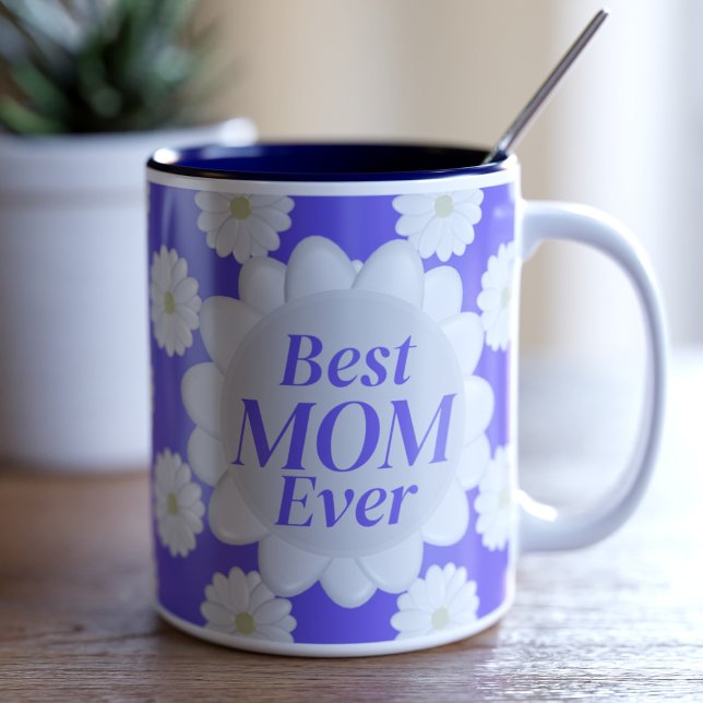 Cute Best Mamma någonsin Daisy Mönster Lila Coffee Två-Tonad Mugg (And she is the Best Mom Ever! Cute daisy coffee mug just for her)