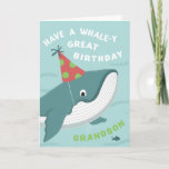 Cute Birthday Whale i Party hat för Grandson Kort<br><div class="desc">Den grumliga valutformningen illustreras med ljus.</div>