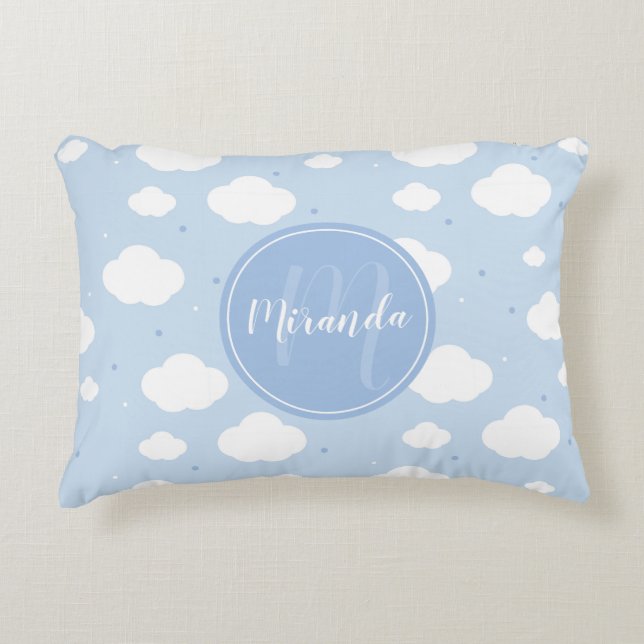 Cute Blå himmel med Anpassningsbar Monogram och Na Prydnadskudde (Framsidan)