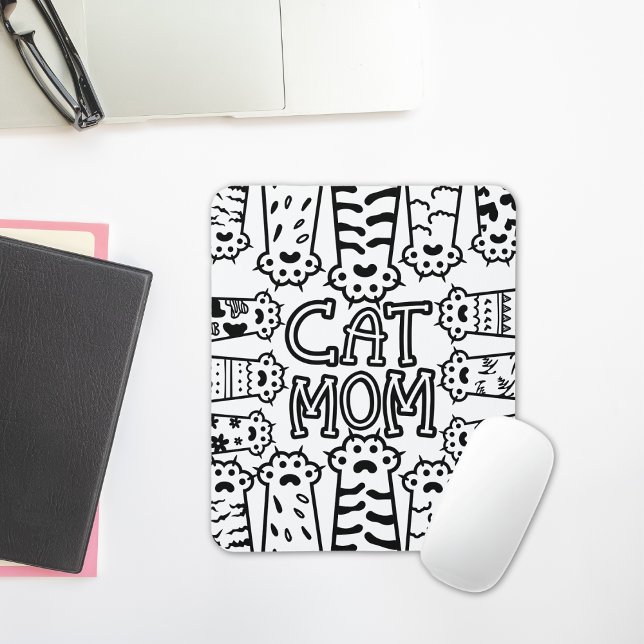 Cute Black and white cat mamma med cat tass Musmatta (Fun Black & White Cat Mom For Cat Lovers Mouse Pad)