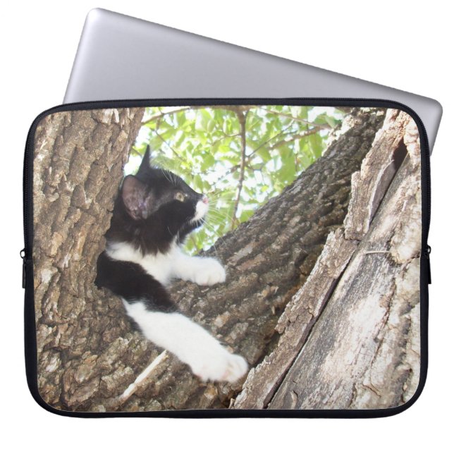 Cute Black and White Kitten Laptop Fodral (Framsidan)