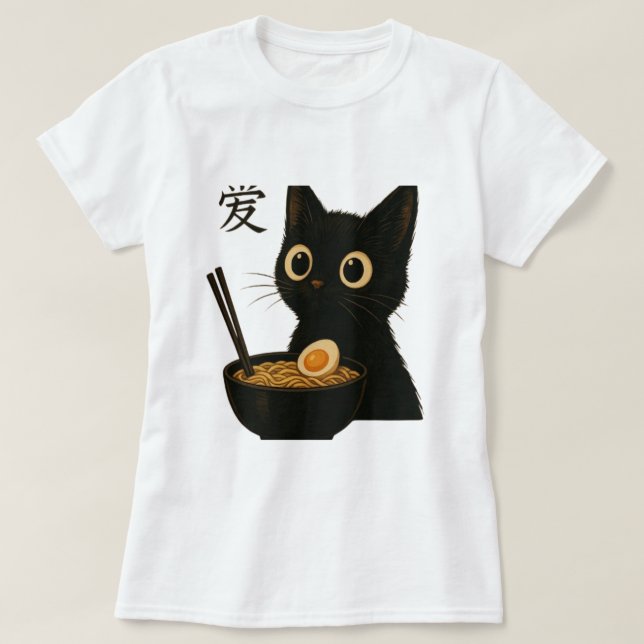 Cute Black Cat Enjoying Ramen - Lustigt och bitter T Shirt (Design framsida)