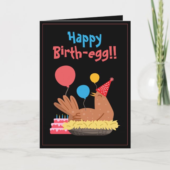 Cute Black Funny Chicken och Cake Humor Birthday Kort (Framsida)