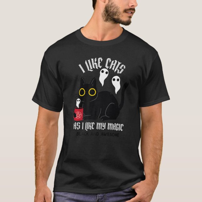 Cute Black Kitty Witchy Tee With Ghosts Black Magi (Framsida)