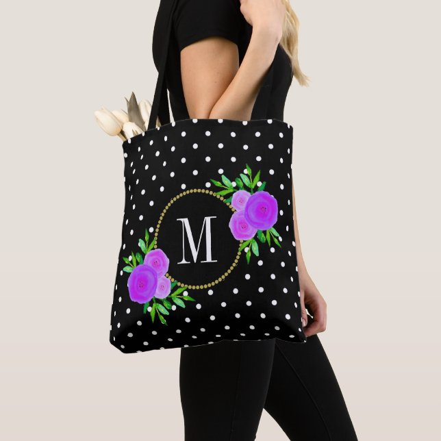 Cute Black Watercolor Lila blommor Dots Monogram Tygkasse (Närbild)