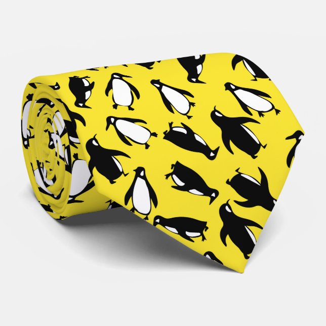 Cute black white penguin pattern yellow background slips (Rullad)