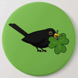 Cute Blackbird med Shamrock Klöver Tecknad Knapp