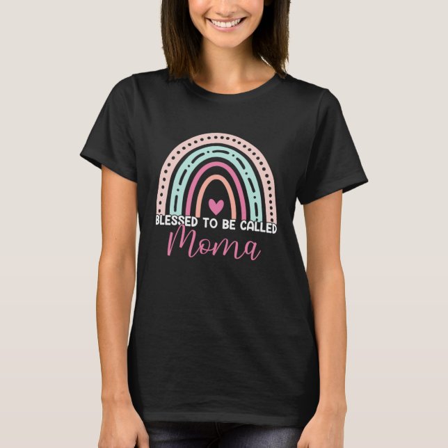 Cute Blessed To Be Called Moma Rainbow Mom Grandma T Shirt (Framsida)