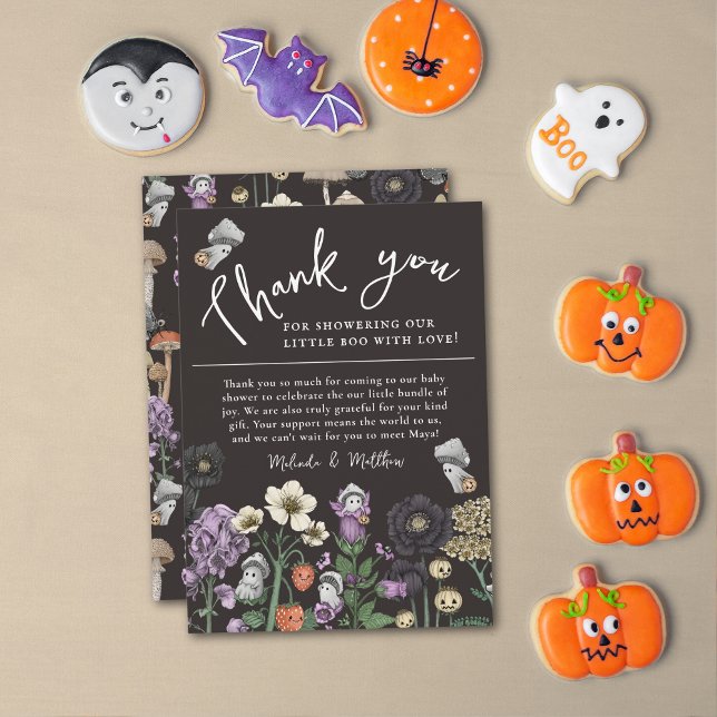 Cute Blommigt Ghost Halloween Baby Shower Tack Kort (Black Halloween Baby Shower Thank you cards with mushroom ghosts and flowers. )