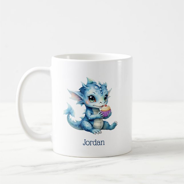Cute Blue Baby Dragon Eatera en cupkaka Kaffemugg (Vänster)