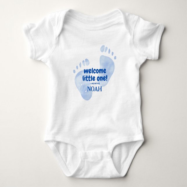 Cute Blue Baby Feet Welcome Little One Nursery Des T Shirt (Framsida)