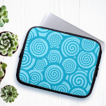 Cute Blue Laptop sleeve<br><div class="desc">Cute,  giftig,  funky mönster med blå spiral</div>