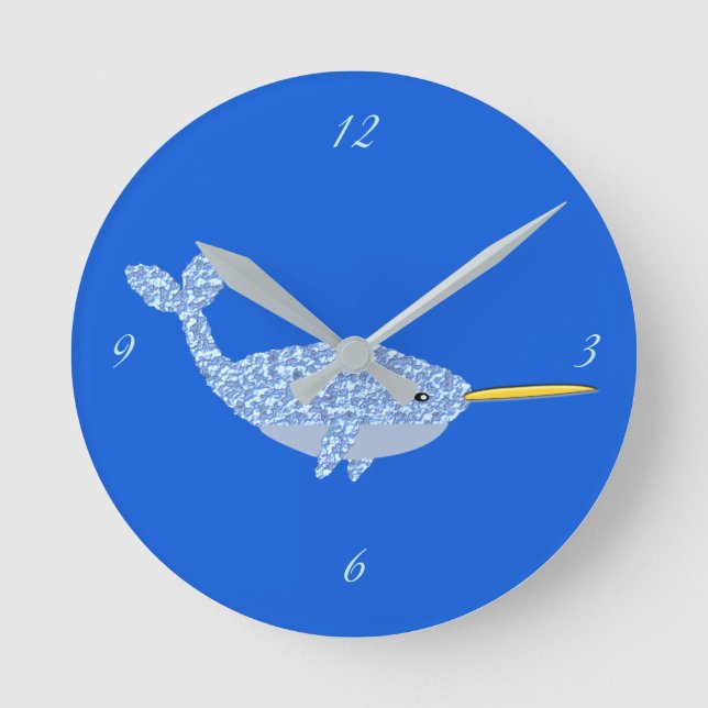 Cute Blue Pojke Narwhal Nursery Rund Klocka (Framsida)