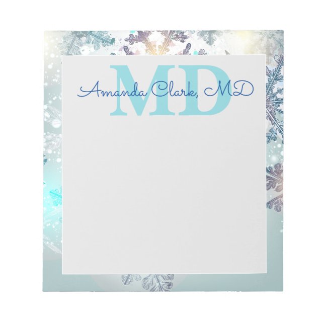 Cute Blue Snowflake Personlig Namn MD Doktor Anteckningsblock (Framsida)