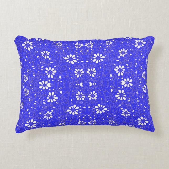 Cute blue white classic flowers pattern prydnadskudde (Framsidan)
