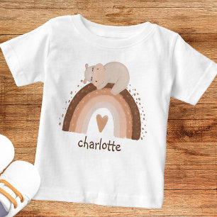 Cute Boho Rainbow med krypande hippo Monogram T Shirt