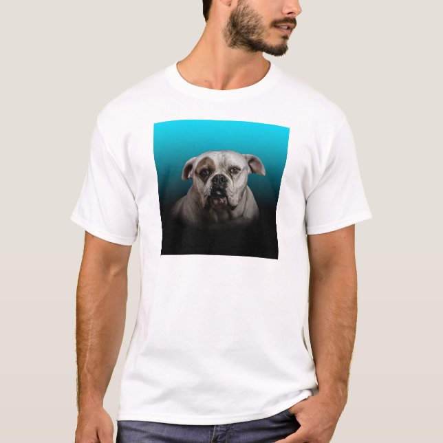 Cute Boxer-Hund med blå svart övertoningsbakgrund T-shirt (Framsida)