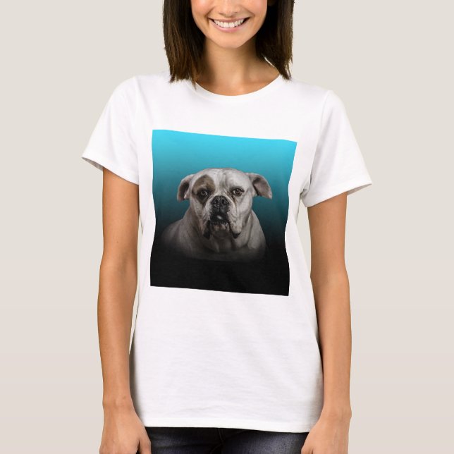 Cute Boxer-Hund med blå svart övertoningsbakgrund T Shirt (Framsida)