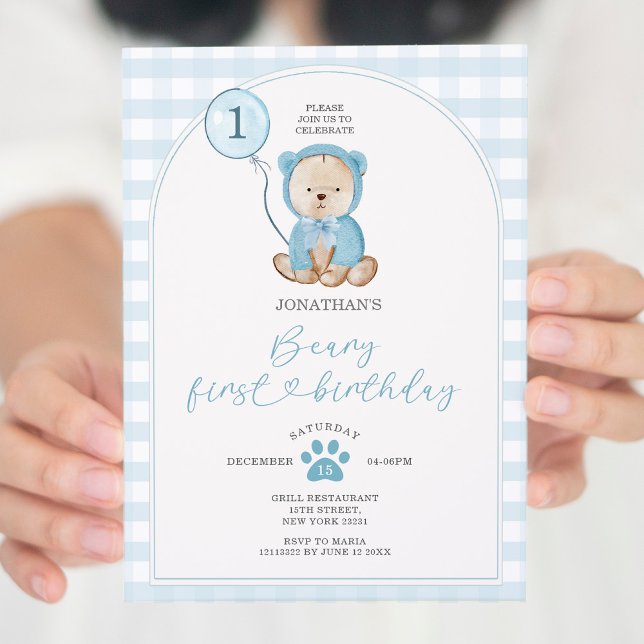 Cute Boy Blue Gingham Balloon Beary First Birthday Inbjudningar (Skapare uppladdad)