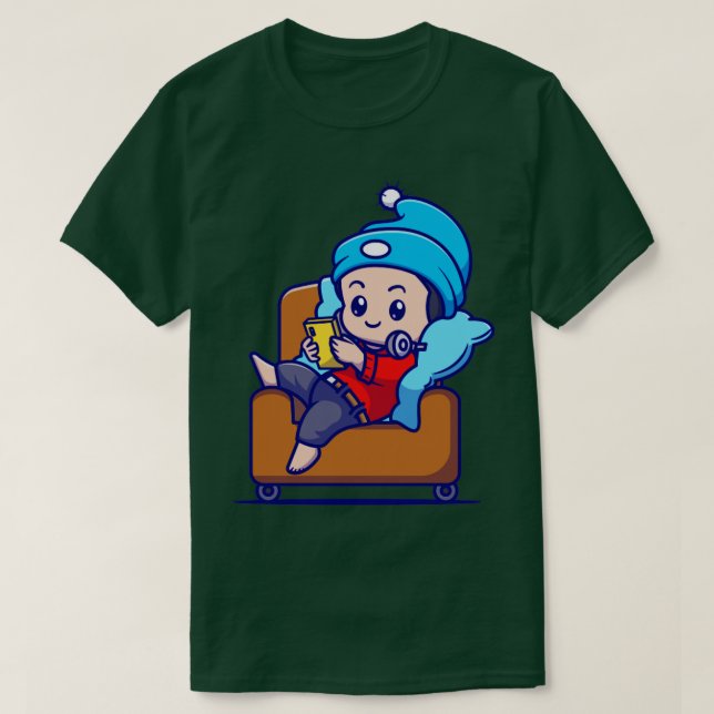 Cute Boy som opererar Mobilt på Soffa Tecknad T Shirt (Design framsida)