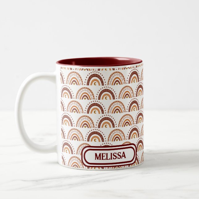 Cute Brown Boho Rainbow Whimsical Mönster Två-Tonad Mugg (Vänster)