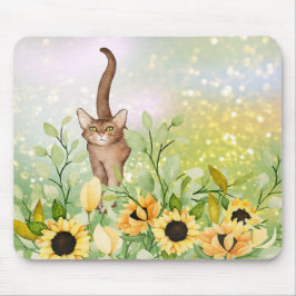 Cute Brown Cat i en solros Garden Mousepad Musmatta