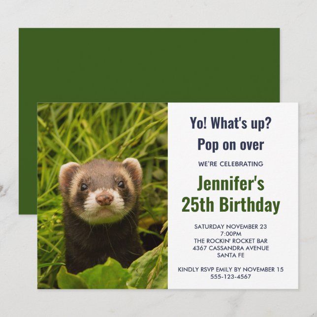 Cute Brown Ferret i Grass Inbjudningar (Fram/baksida)