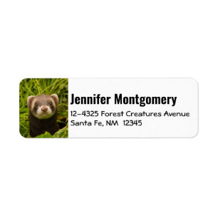 Cute Brown Ferret i Grass Returadress Etikett