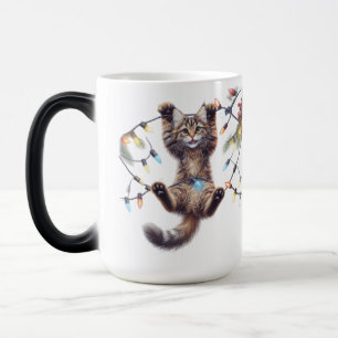 CUTE BROWN TABBY KATT HANGING FRÅN LJUS MAGISK MUGG