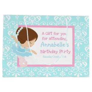 Cute Brunette Ballerina och Blue Damask Tack