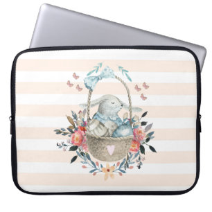 Cute Bunny i basket med äggen och Söt Flowers Laptop Fodral
