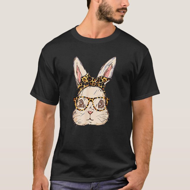 Cute Bunny Leopard Messy Bun Glasses Bubblegum Eas T Shirt (Framsida)