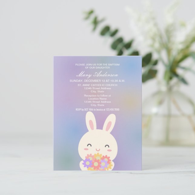 Cute Bunny och Flowers Baby Christening Baptism Inbjudningar (Stående Fram)