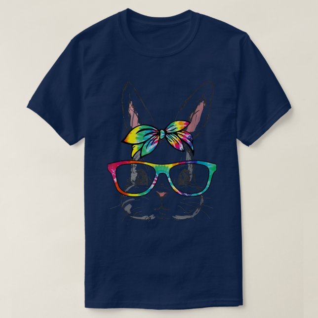 Cute Bunny Rabbit Wearing Tie Dye Glasses Lycklig  T Shirt (Design framsida)